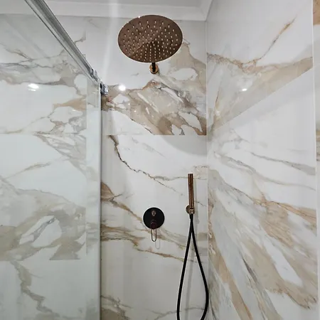 Апартаменты House *